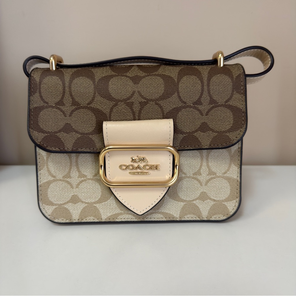 Coach CL429 SIG BK MORG SQR - Picture 3 of 13